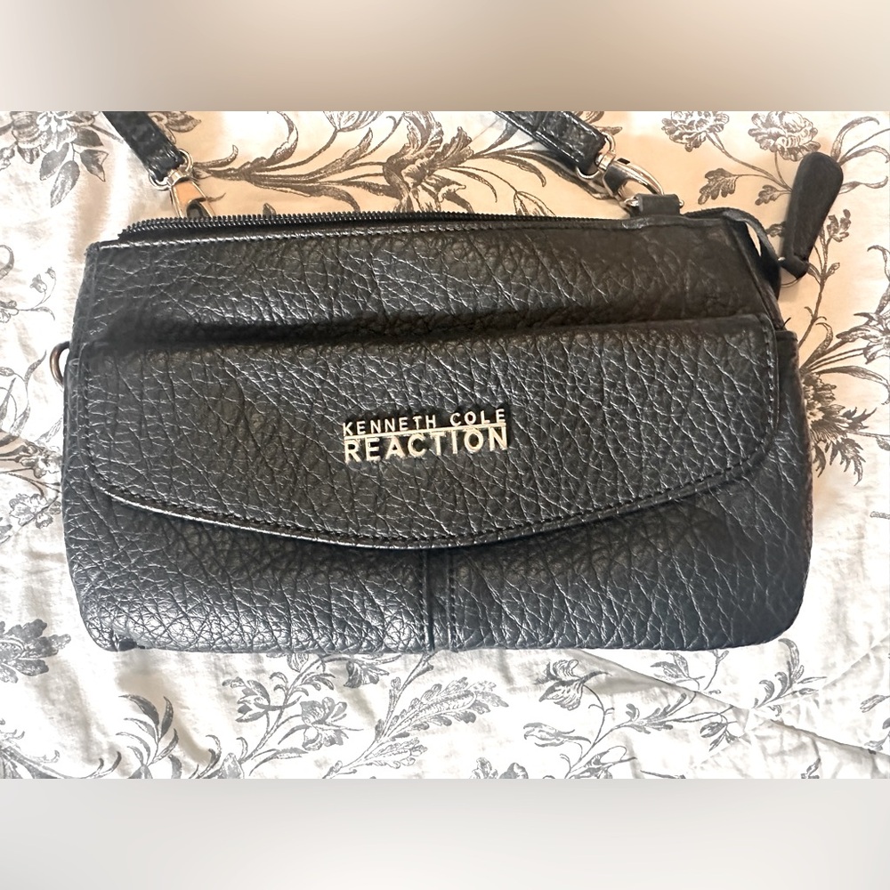 Kenneth Cole Crossbody purse